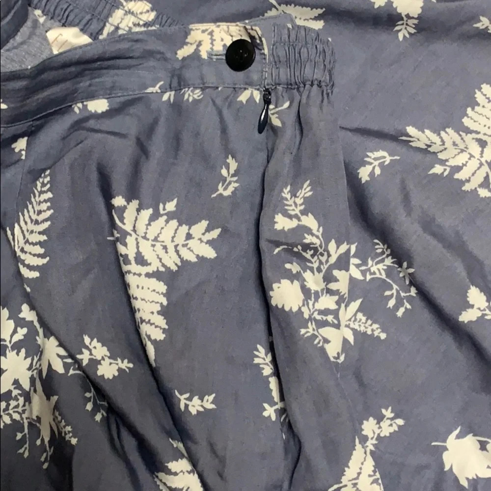 Elisabeth Petite Blue and White Leaf Print Botanical Skirt with Pockets - sz 14P - Picture 7 of 8